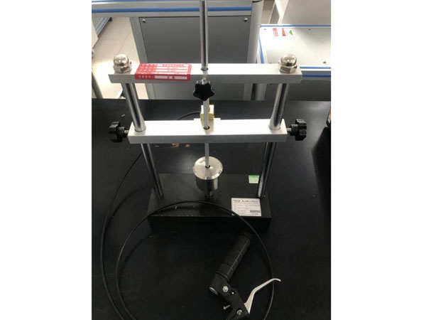 低溫沖擊實(shí)驗裝置